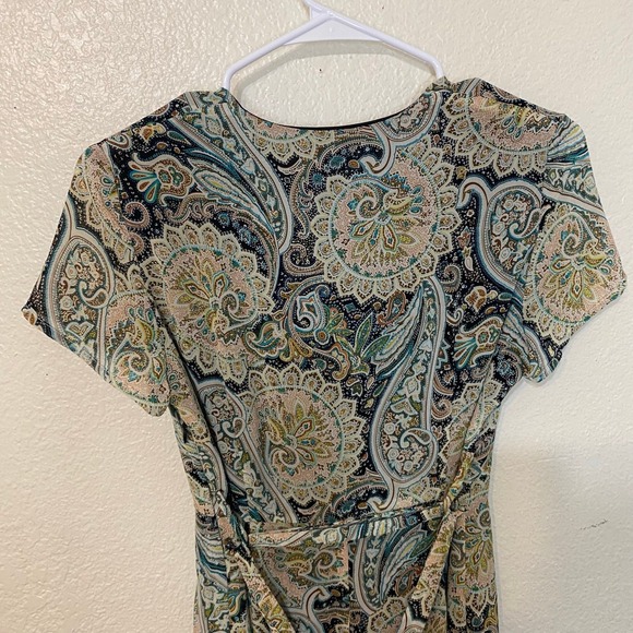 WYLDR Paisley Printed V Neck Maxi Dress W/ Front Split Size Small - Picture 6 of 10